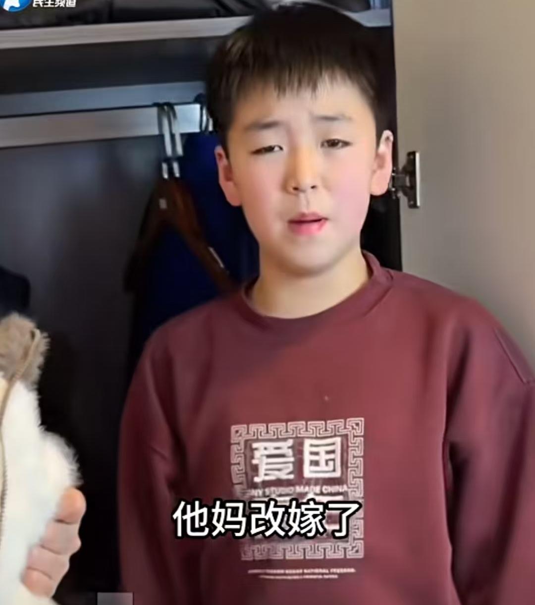 感动哭了！1月28日，江苏一女子发现儿子在衣柜里收拾自己的衣服，以为儿子叛逆要离