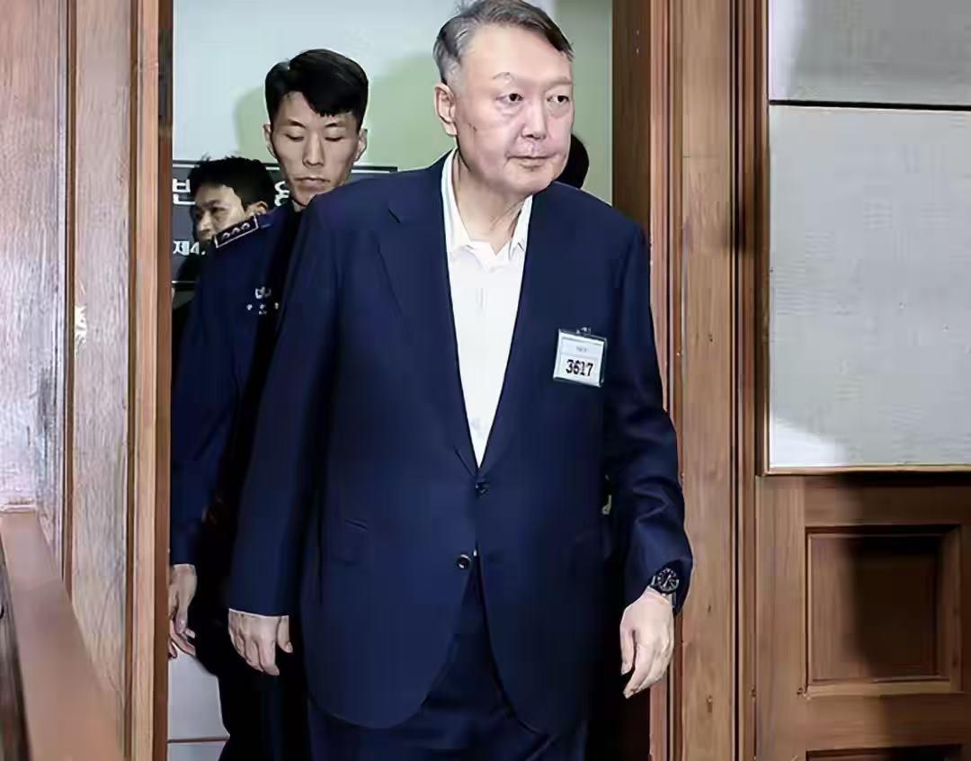 尹锡悦沦落到今天罪有应得，死刑被否不妨碍他罪大恶极尹锡悦内乱头目罪坐实，首尔