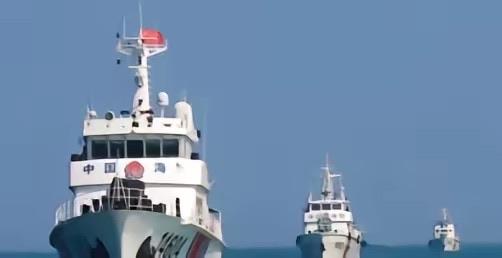 3艘台船围住大陆1艘海警船，整整34小时！结果呢？说白了，这就是一场拿鸡蛋碰