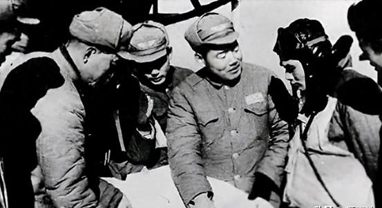 他向皮定均打听，让自己进京开会干啥，很忐忑去了，结果是提拔“1973年3月12