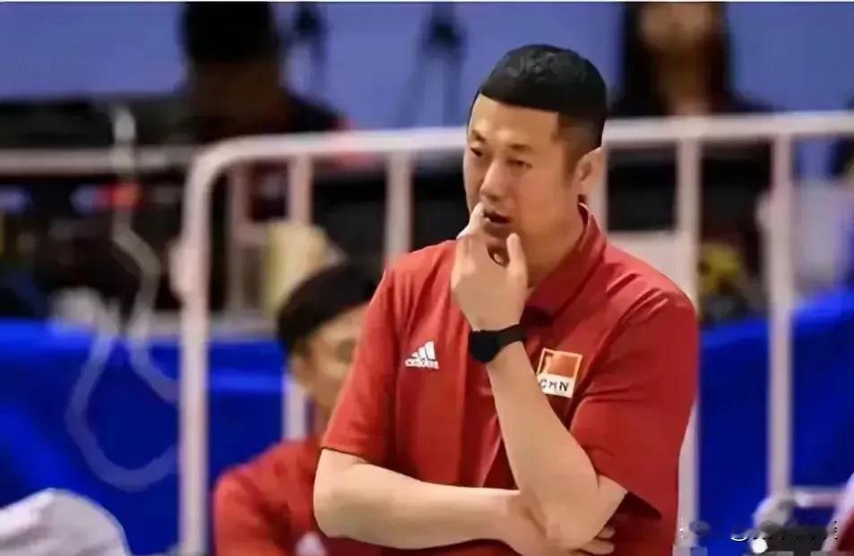 不一样！女排新教练之所以能够赢球，原因有三：1.没有过多的干预球队的人员安排