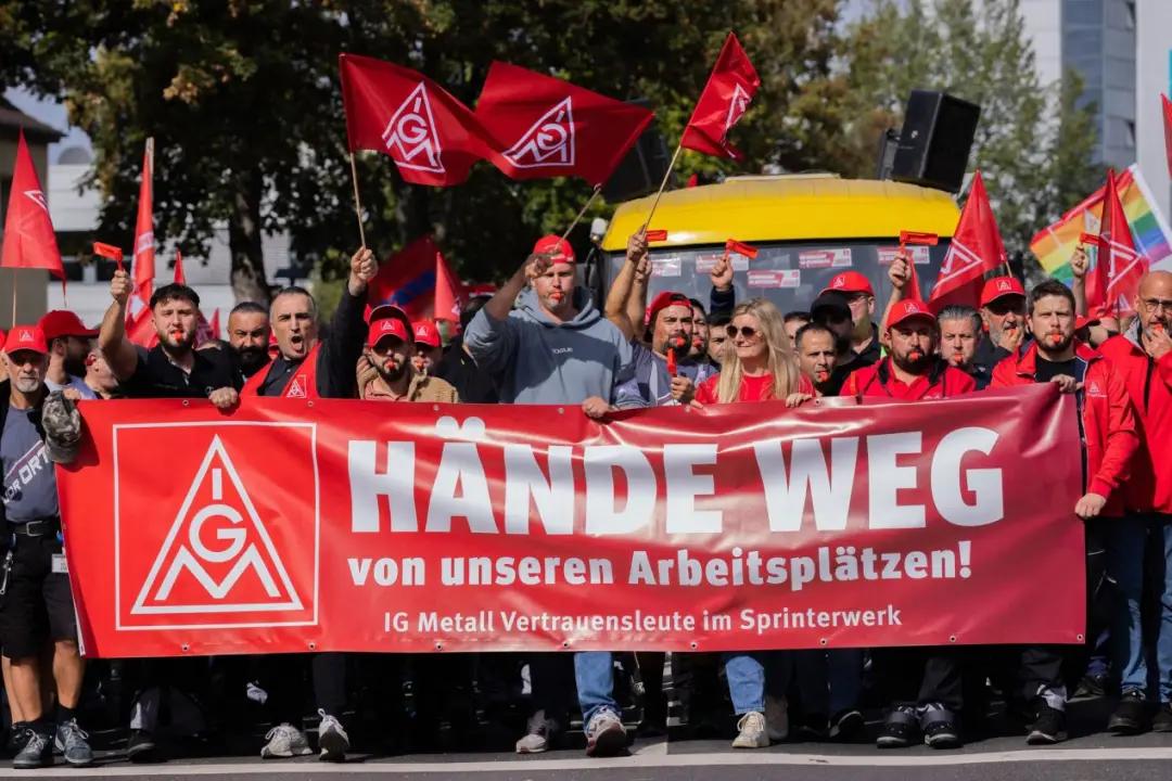 138年头一遭！17.5万德国汽车工人掀桌！ 17.5万人什么概念？德国整个
