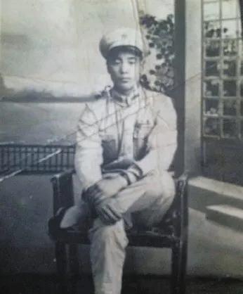 1944年，八路军干部陈克被俘，敌人把他押到刑场杀害，可行刑当天，一个汉奸抓来一