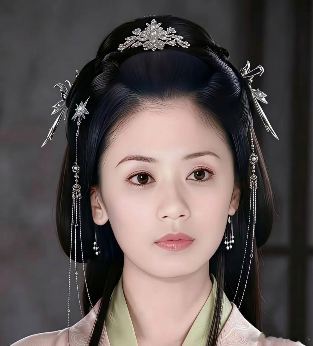 十几年来一直有人说，贾静雯演窦漪房能封神。但当年于正宁可跟资本闹掰，也要保林心如