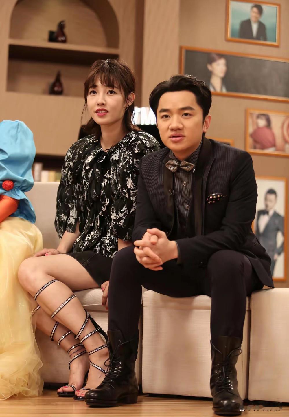 白百何在王祖蓝跟前都有种小鸟依人的感觉，太让人心疼了，激起了我的保护欲！