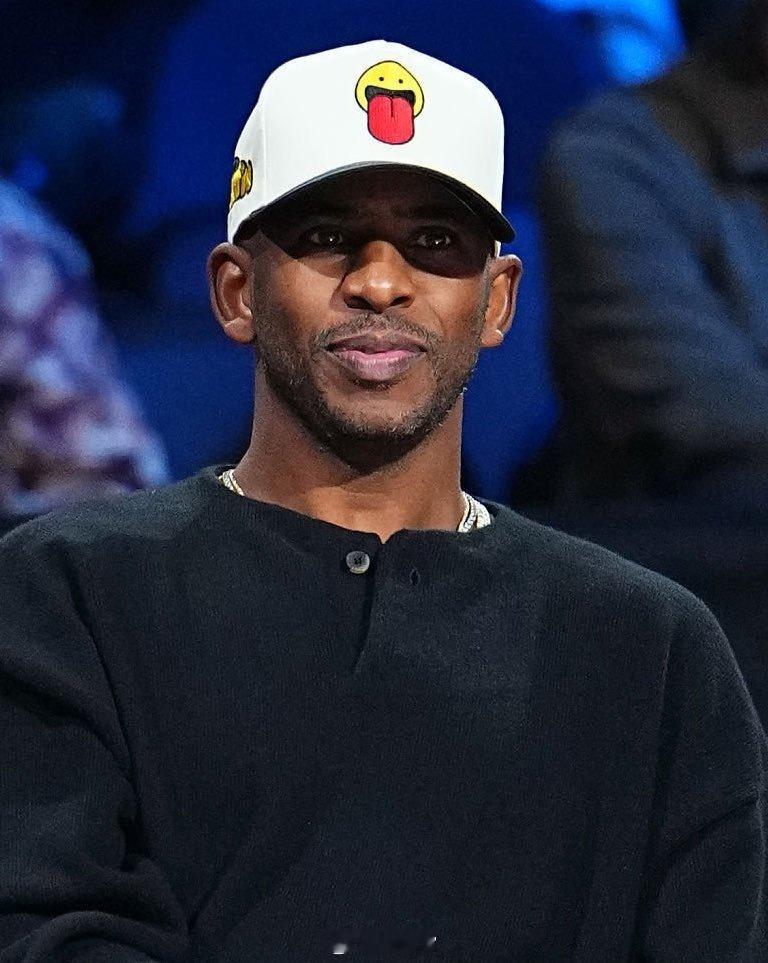 快船把保罗交易至猛龙，猛龙没想他会来报道，预计会将其裁掉。Shams说他不确信保