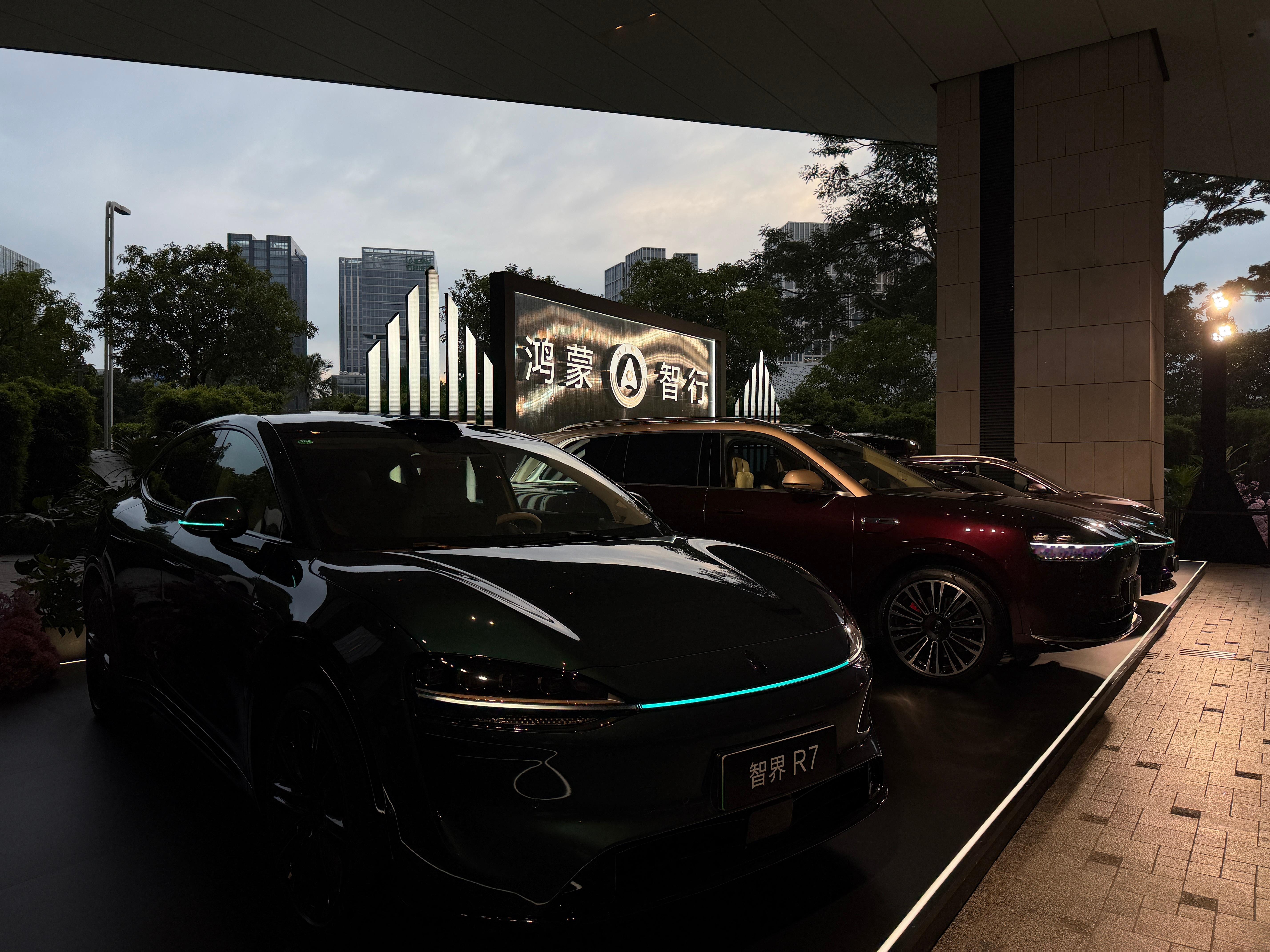 还得是尊界更有面！单独展位！