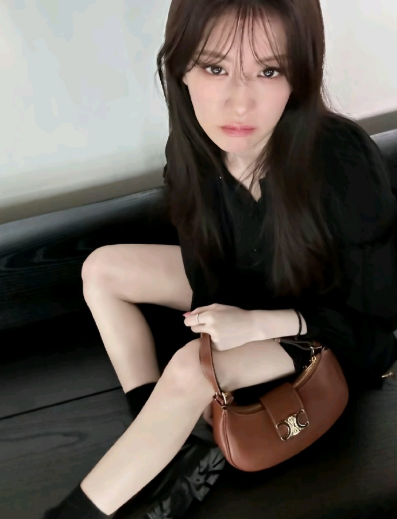 突然真正理解了那个梗，把我心搅得一团乱还在那里萌萌的笑