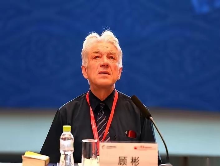 德国汉学家顾彬狠狠批评当代“熊猫文学”名家，直接说贾平凹、余华、莫言这些作家的作