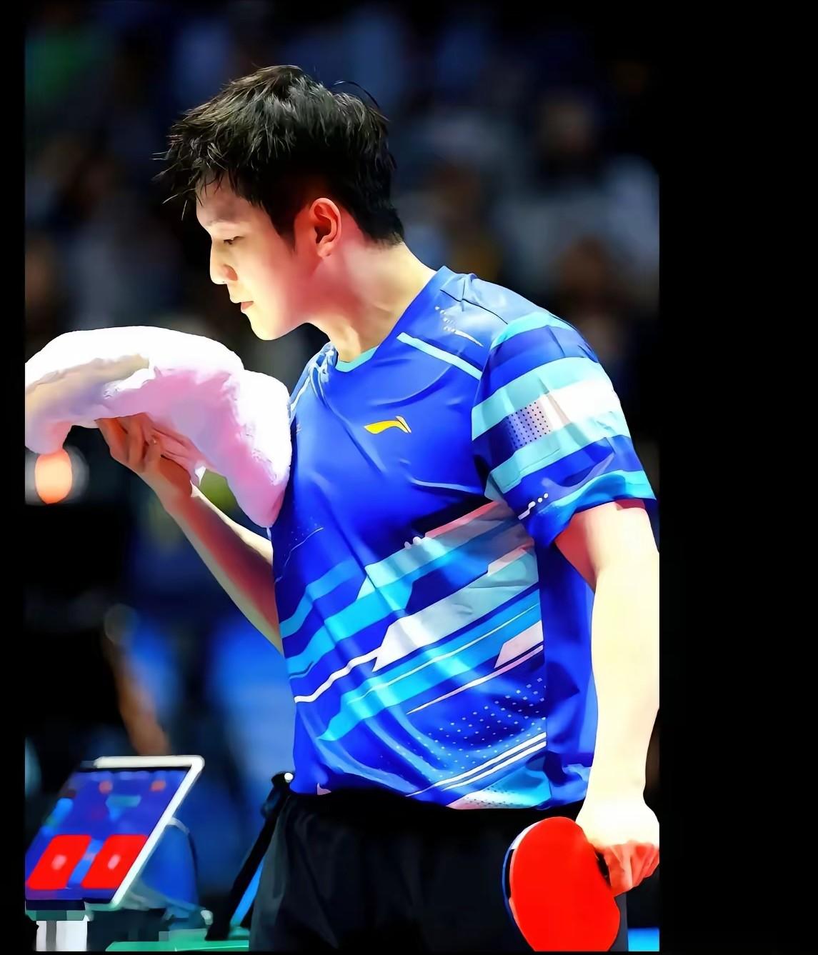 看完樊振东比赛我爸突然一拍大腿跟我说千万别舍不得钱，你看樊振东，以后有机会，