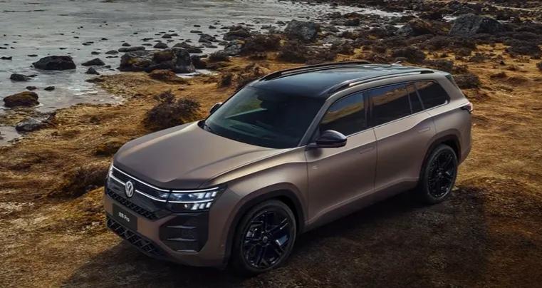 要说现在选车啊,真是越来越难了——既要空间够大能装下一家老小,又想要智能科技跟得