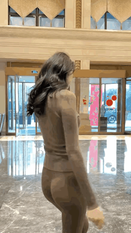 社会确实变了，都穿着保暖内衣出门了