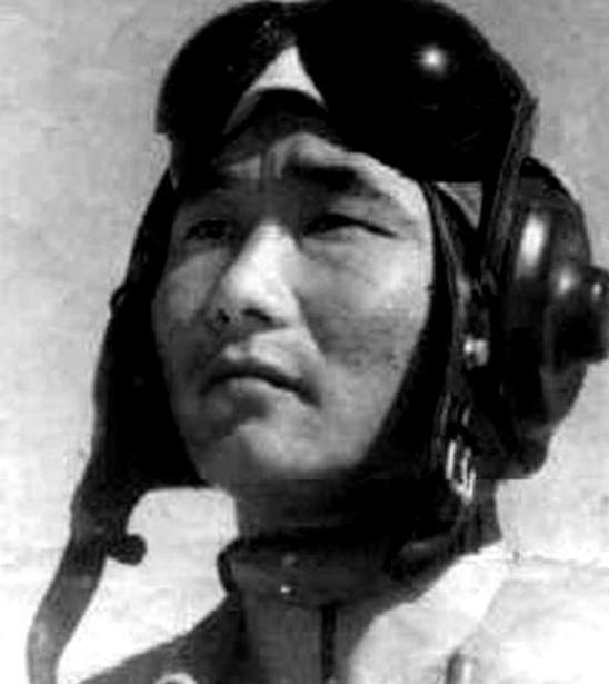 1965年,飞行员高长吉竟无视伟人的禁令,直接击落越界挑衅的敌机,几乎所有人都认