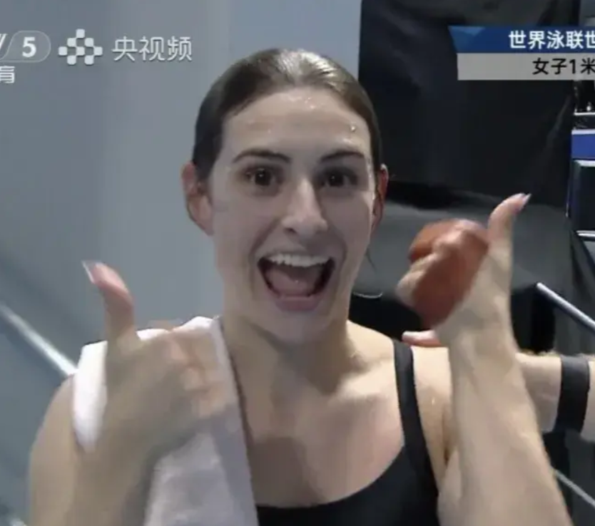 中国跳水梦之队首遭冲击！英国选手女子1米板摘金7月26日晚，世锦赛跳水女子单