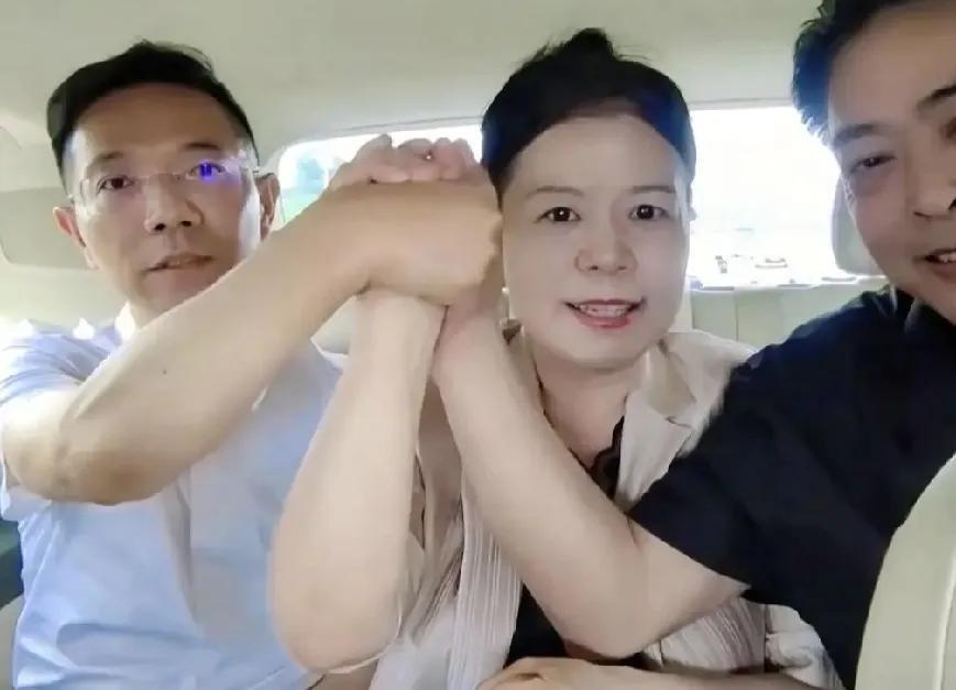 羡慕嫉妒恨开始来了！李律身正不怕影子歪，但这些个别同行也要警惕！木秀于林风必摧