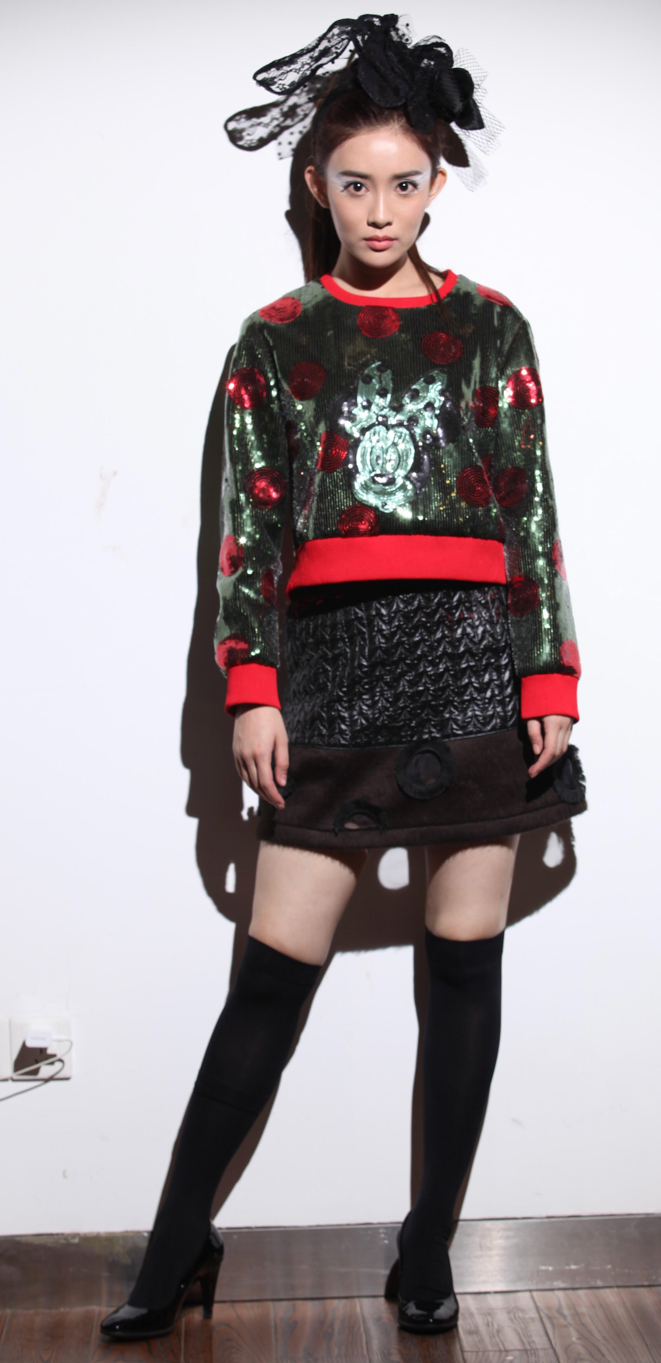 孟子义hi6上班发礼物孟子义在复制粘贴的时代，你是手写的诗