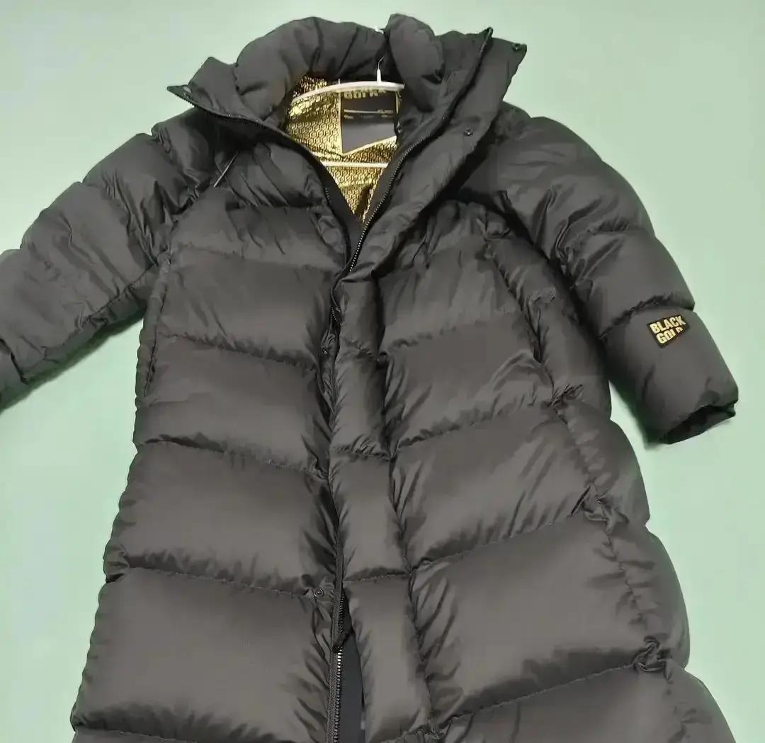 1500元羽绒服秒杀3000进口货去年冬天我把加拿大鹅挂二手，换了一件波司