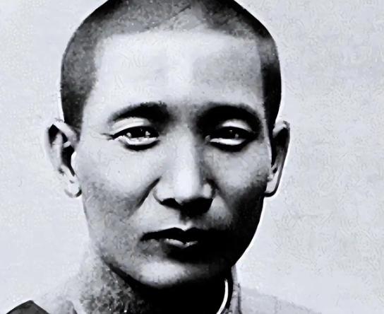 1949年，张治中的女婿、第120军军长周嘉彬，既没有抵抗，也没有选择起义，而是