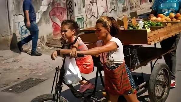 古巴的问题真怪不了别人，俄罗斯没有制裁古巴，并且俄罗斯是粮食和化肥出口大国。但是