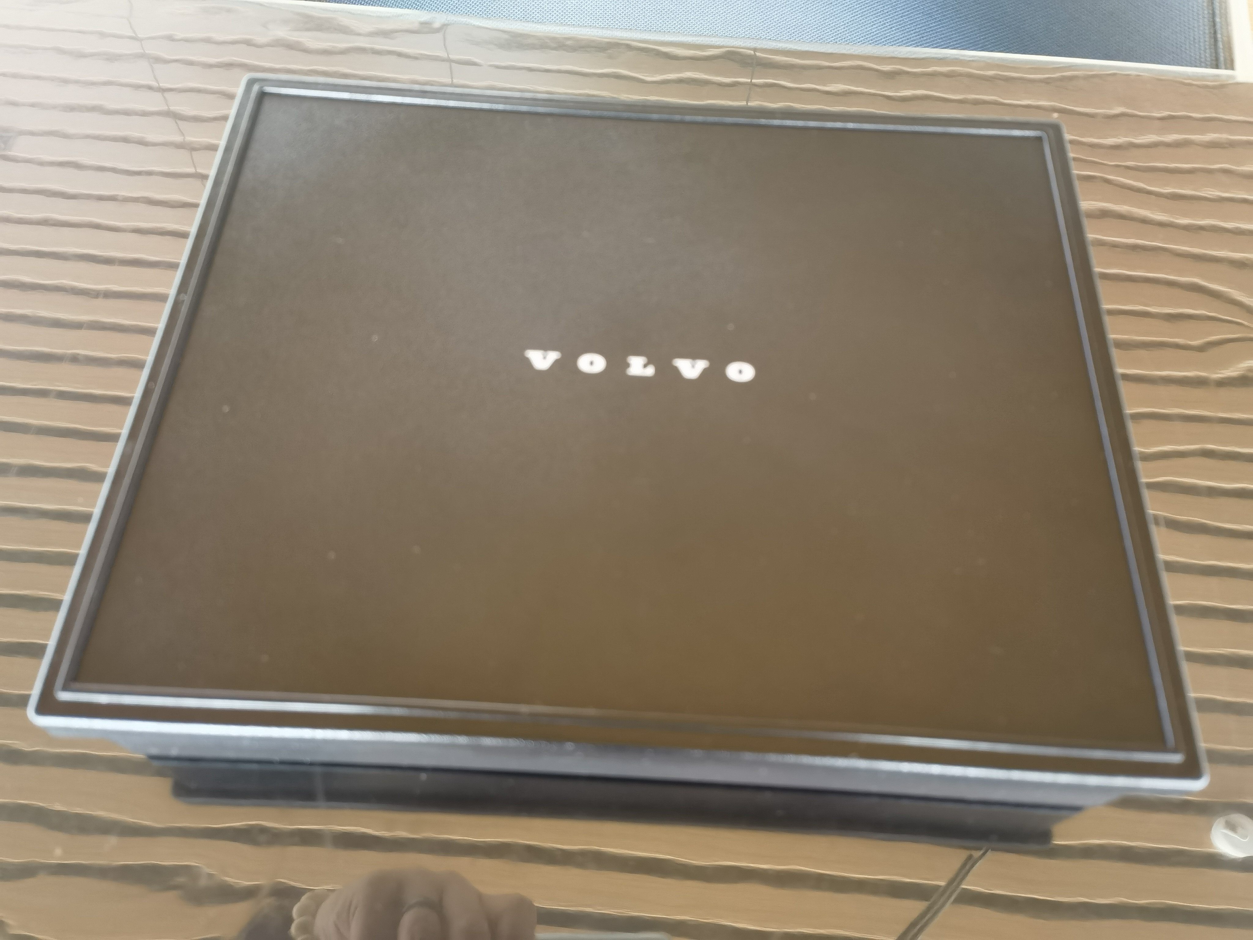 看完沃尔沃冰壶碰撞测试，才懂什么叫「把安全焊在骨子里」最近刷爆汽车圈的沃尔沃冰