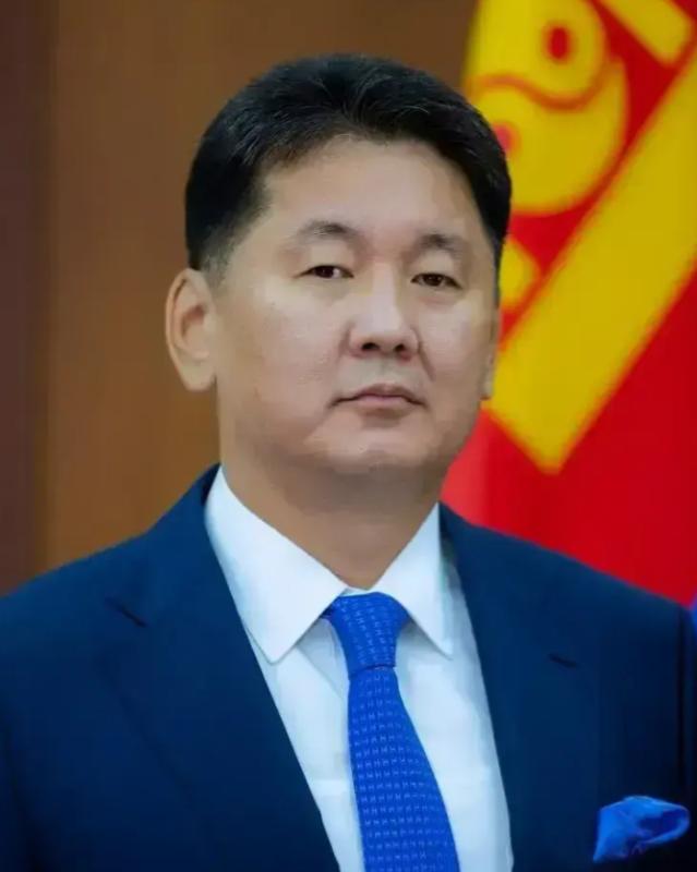 前脚新加坡总理黄循财呼吁中方放下恩怨，和日本实现和解。后脚蒙古国总理赞丹沙塔尔邀