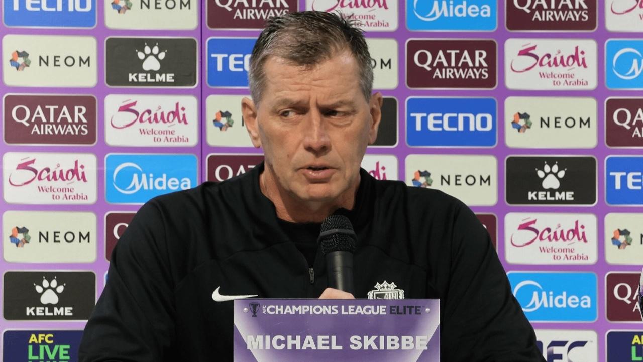 广岛主帅: 申花有很多对抗出色、强硬的球员, 比赛很不好踢