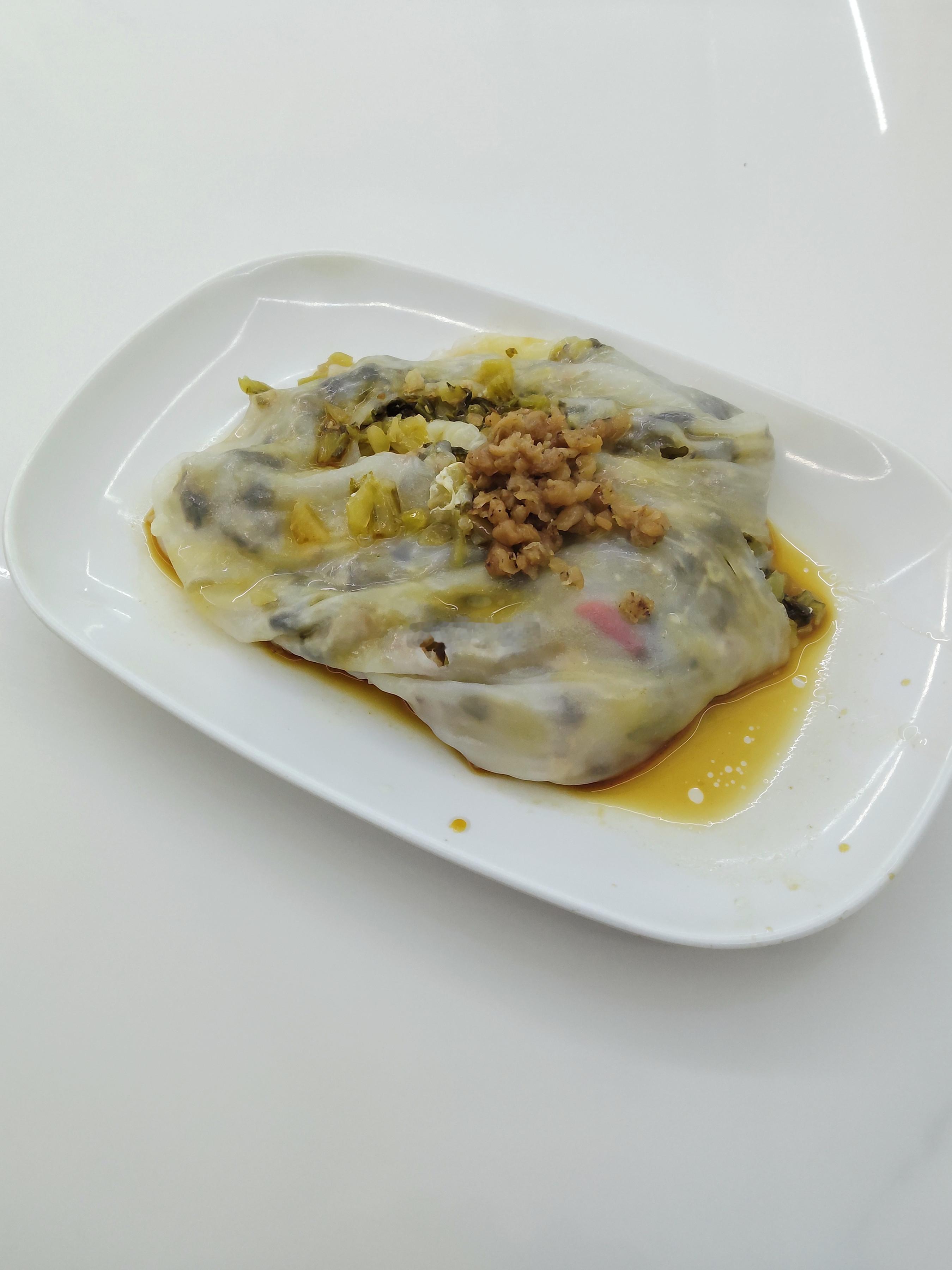 二刷丽日庄的合顺厨房，这家店的经营范围还是挺广的，除了肠粉之外，还有捆粿，各种粿