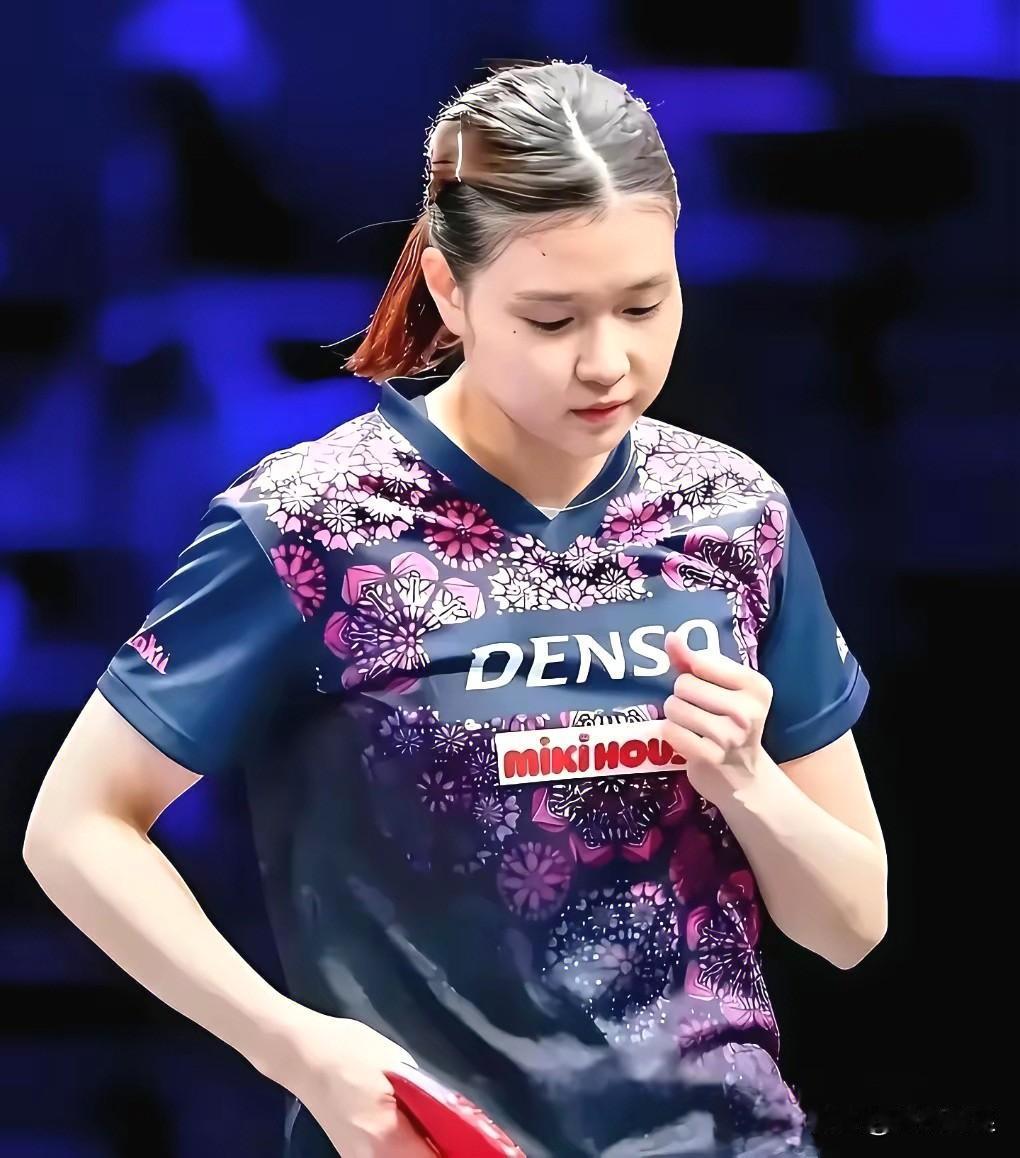28岁的桥本帆乃香是现象级选手，她在日本国内打不出来，今年两负年少的张本美和，队
