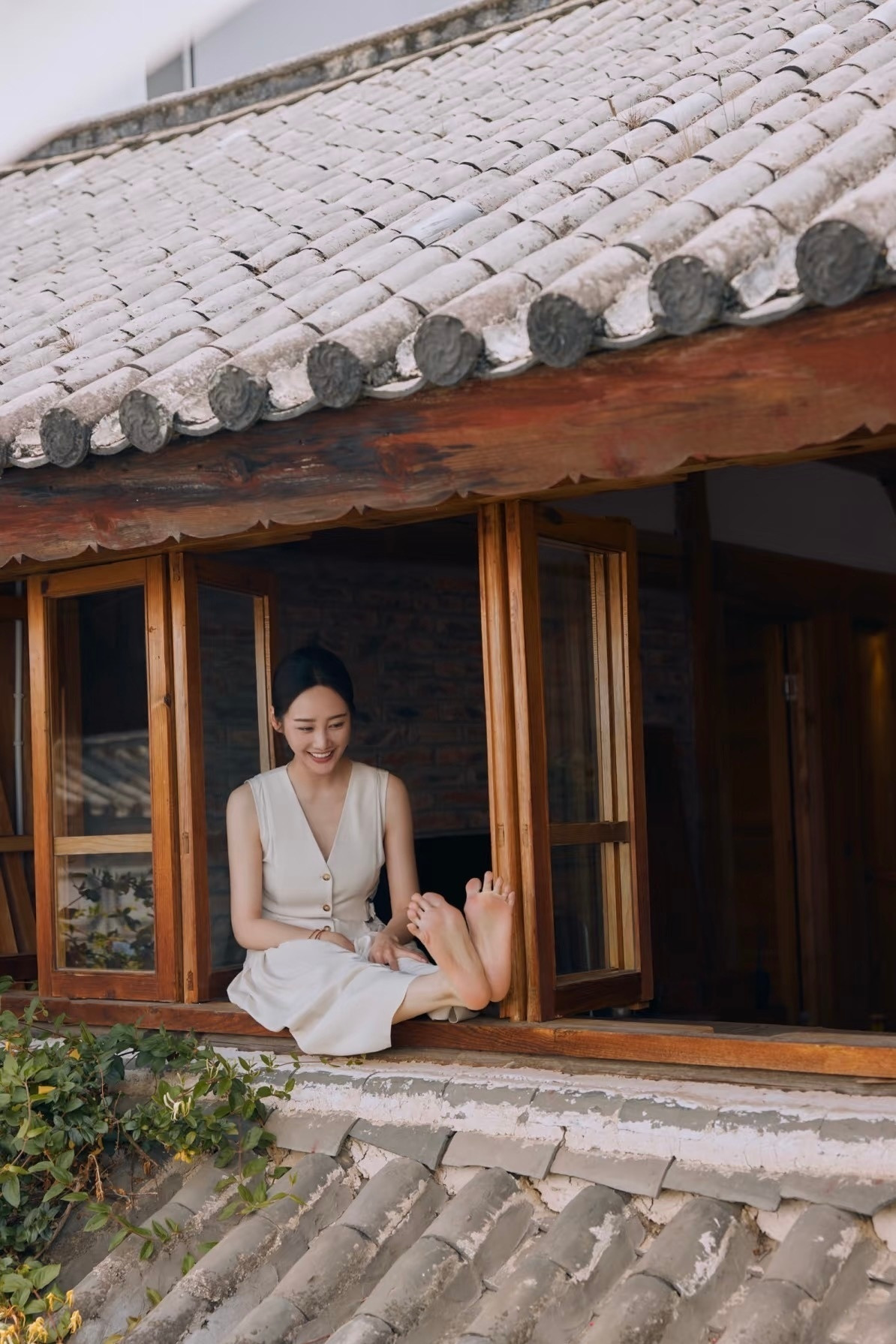 马頔李纯意大利旅行李纯脚丫好干净啊