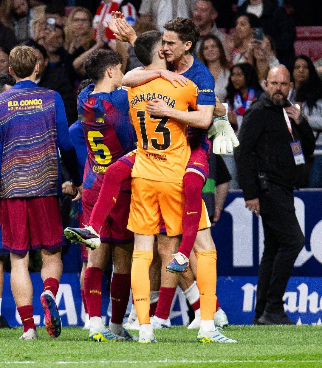 加泰电台：巴萨球员习惯住在马德里的洲际酒店入住，但这个赛季球队输掉了国家德比，