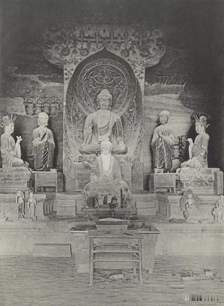 一张老照片，记录敦煌已经消失的奇观。1908伯希和镜头之下，莫高窟94窟，