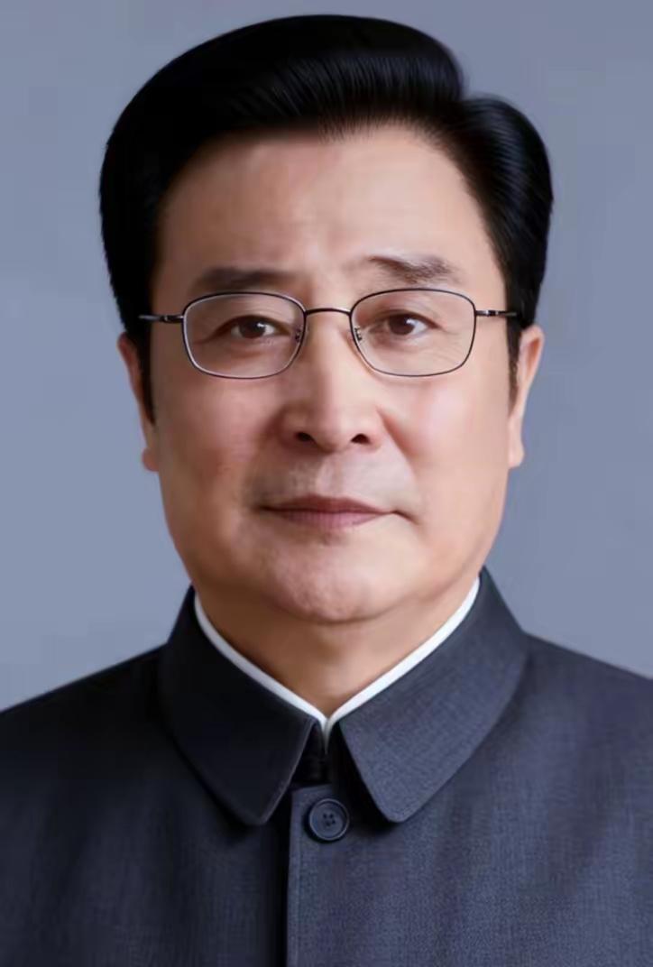 竹森全面反腐理论精选著名社会学家王竹森说：反腐败斗争不仅要查经济腐败，还必须