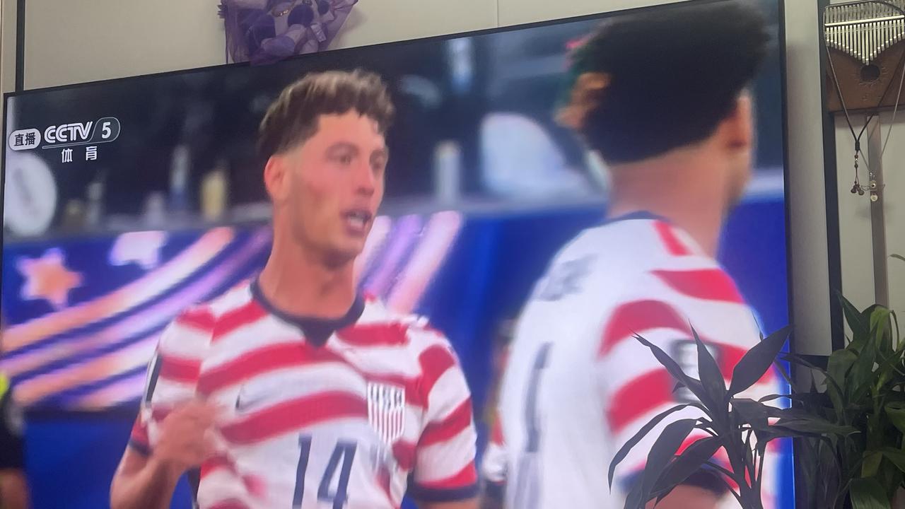 结合美国队3-0碾压巴拉圭的上半场来看，中国男足如果总想着靠防守反击“偷”强队，