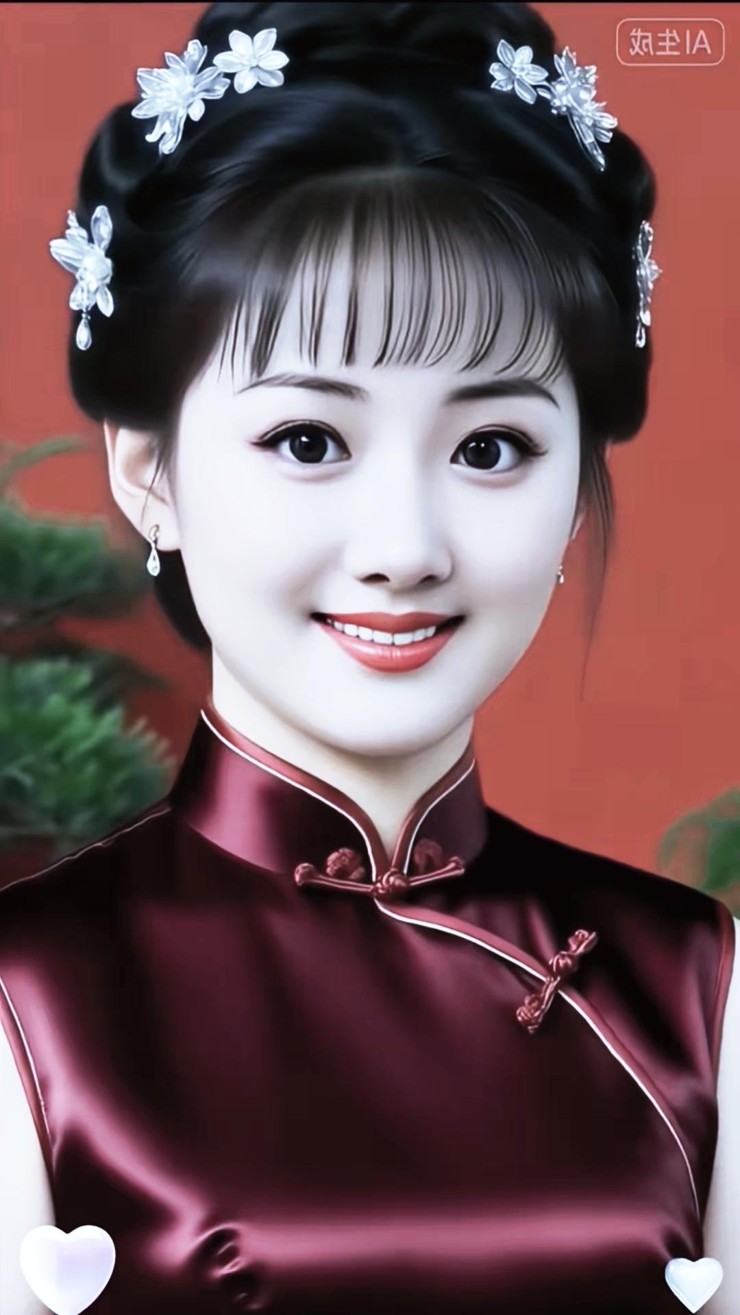 这姑娘穿着旗袍真漂亮！