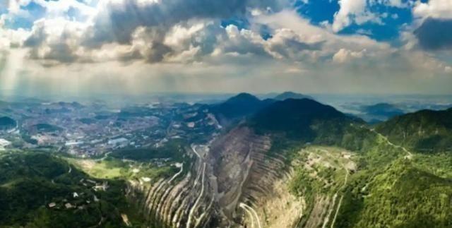 “中国这次肯定损失惨重！”中国有色矿业集团斥资15亿美金收购一处无人问津的铜矿山