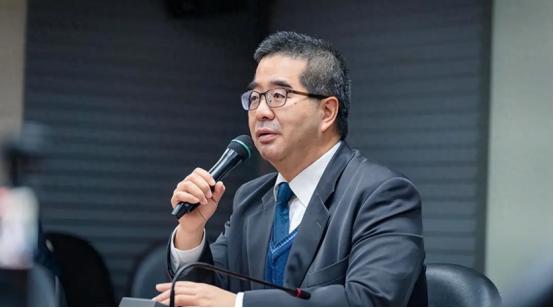 马英九疑似患失智症，台律师：大陆已注意到，没让其担任统一大使 萧旭岑说有老长