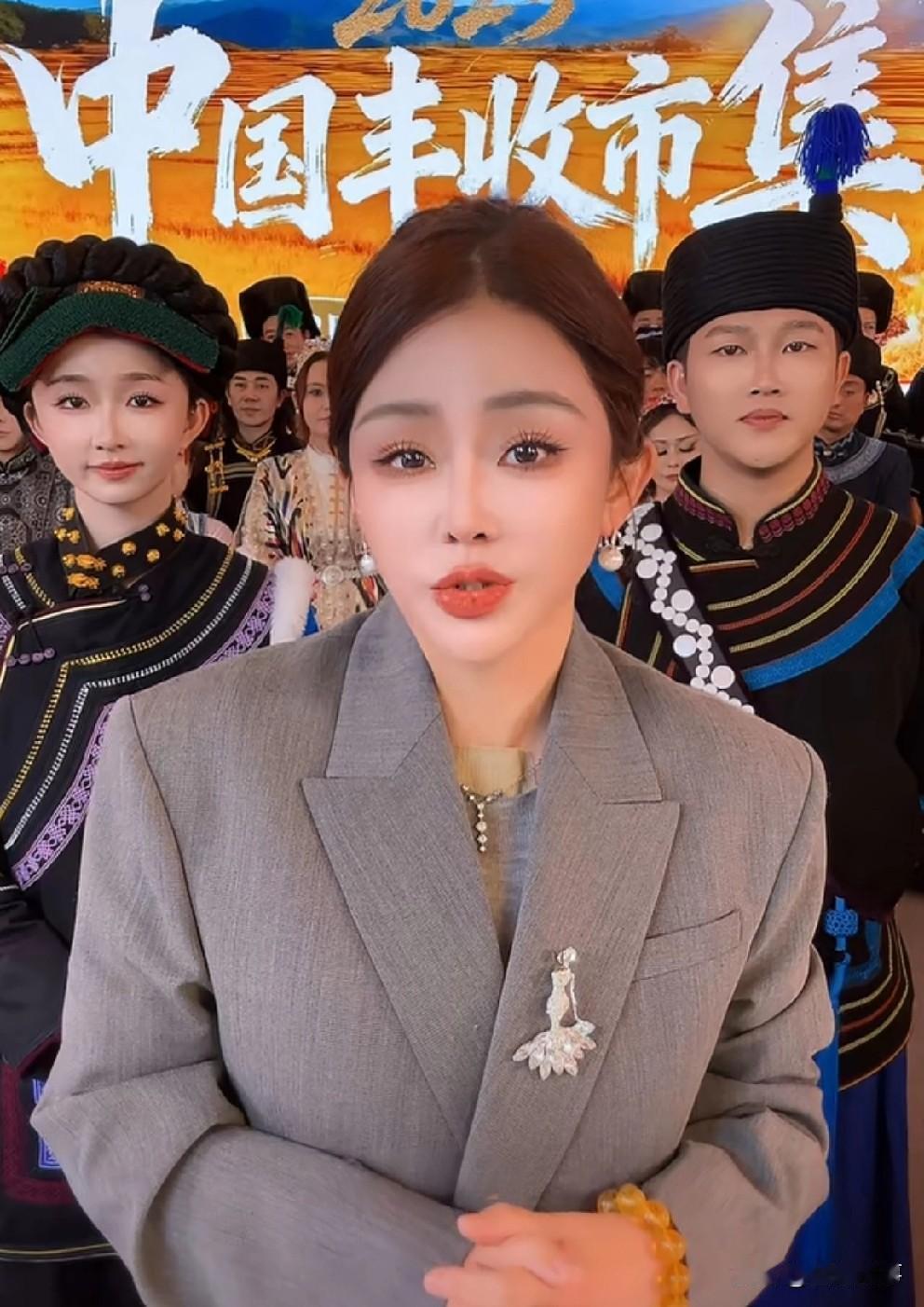 初瑞雪和蛋蛋撞品，两人暗自较劲！俩人都卖西安甑糕，初瑞雪先