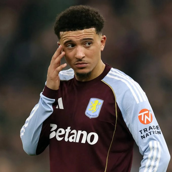 🚨2021年6月，曼联向多特蒙德支付了7290万英镑，签下了桑乔，