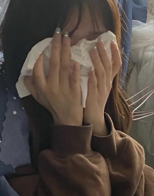 “天塌了”！深圳，26岁女子胸部正常，与男友性生活正常，但体检发现没有子宫卵巢，