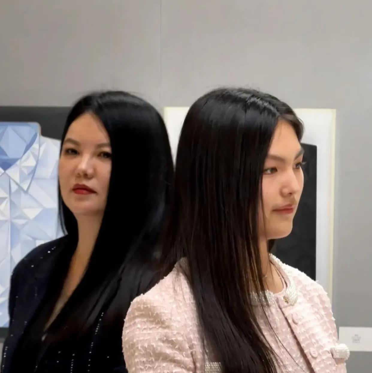 万万想不到，李湘明明这么有钱，但是却只生了一个女儿，这里面弯弯绕绕竟然还跟李