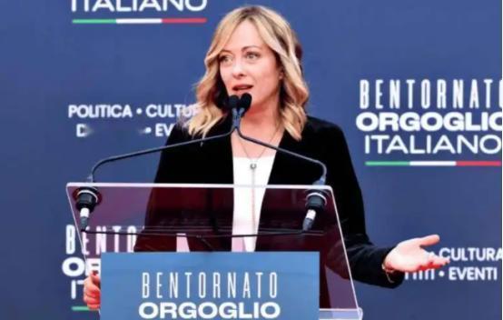 意大利总理的态度也转变了。据俄罗斯卫星通讯社12月11日报道，意大利总理梅洛