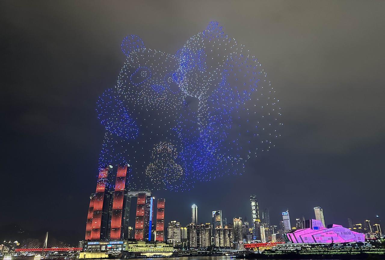 重庆南滨路，终于从2020年长江5号洪水的阴霾下走出来了！2025年9月20日，
