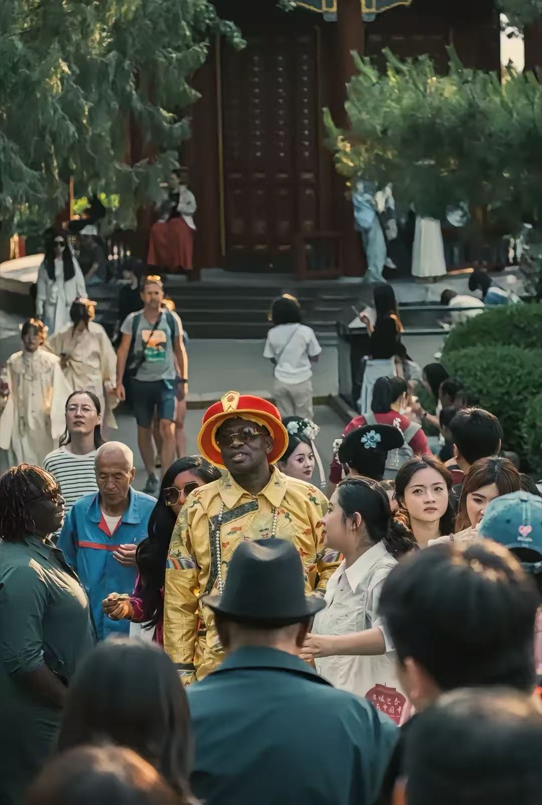 难道这就是八旗之一的乌漆嘛黑吗？