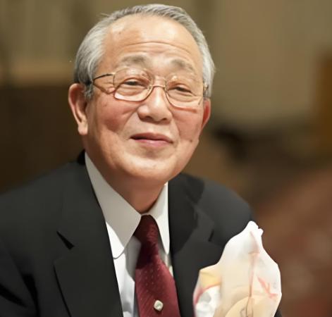 稻盛和夫说透人脉的真相：“当你接触的人越多，你会发现，比你层次高的人鼓励你，同一