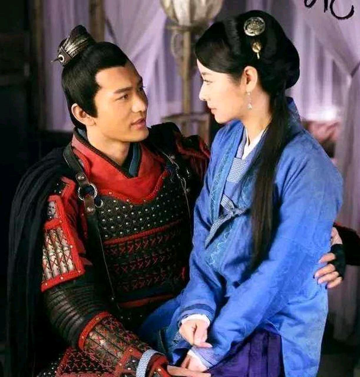 岳飞有两任妻子。结发妻子刘氏，为他生了岳云、岳雷和岳安娘。但岳飞长期征战，家中清