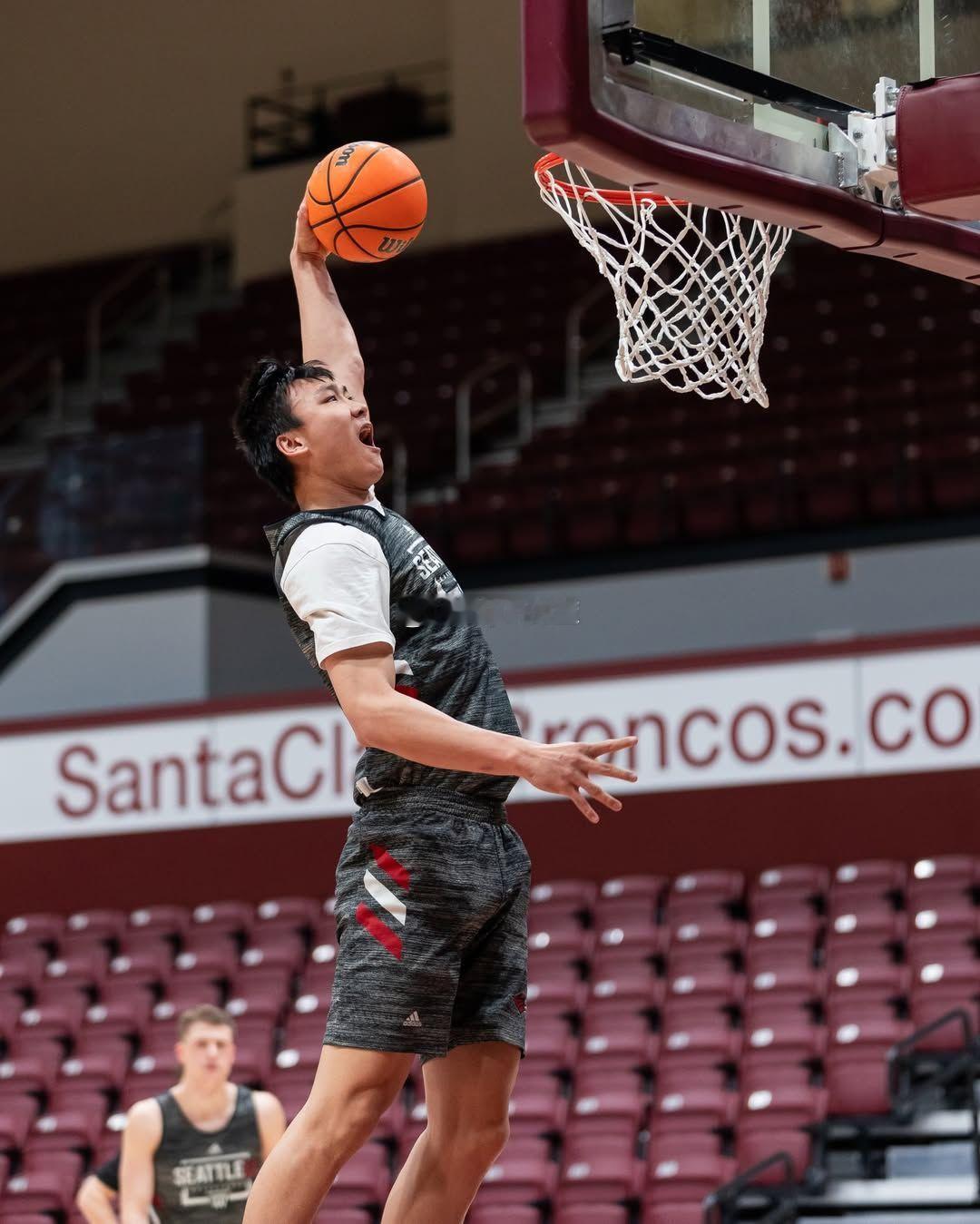 西雅图大学以60:50战胜俄勒冈州立大学，淡厚然今天出场23分钟，这也是他连续三