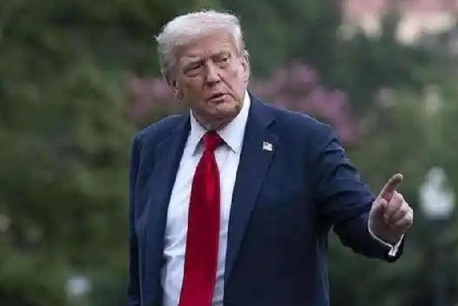 释放重大信号！特朗普拟4月初访华，中美贸易休战或将延长一年2月12日，香港《