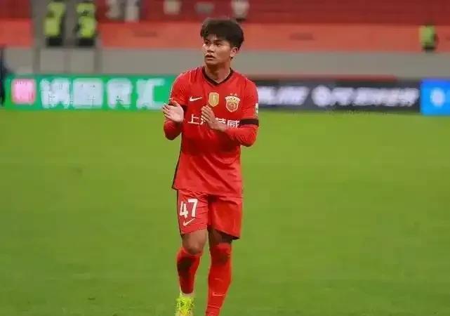 是金子总会发光，蒯纪闻足协杯打进处子球，1人独造2球，1个进球1次助攻，老蒯喜获