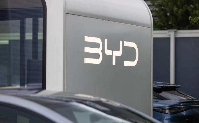 比亚迪在英国的销量有没有像宣传的那么强？今年一到十月份，他们总共卖出了3910