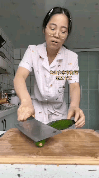 拍黄瓜，拍了半天没动静